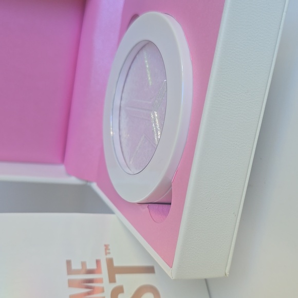 Jeffree Star Extreme Frost Highlighting Powder - Lick My Glit - Picture 3 of 10